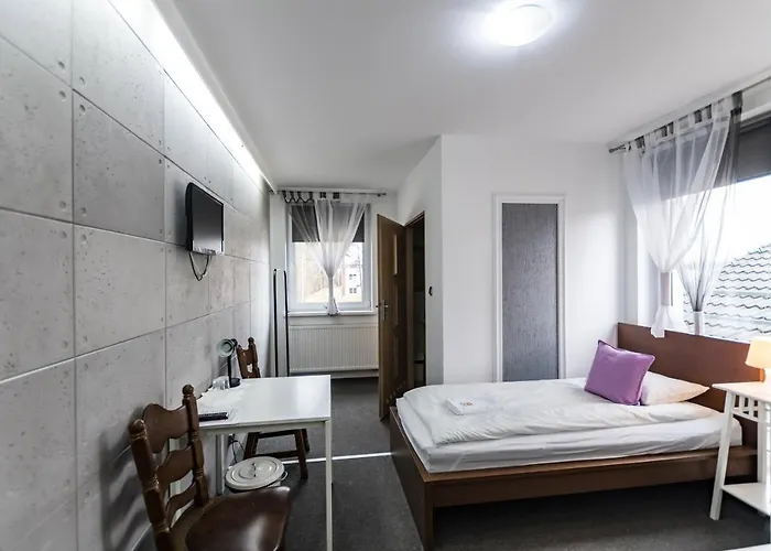 Szálloda Zajazdu W Ostrzeszowie *